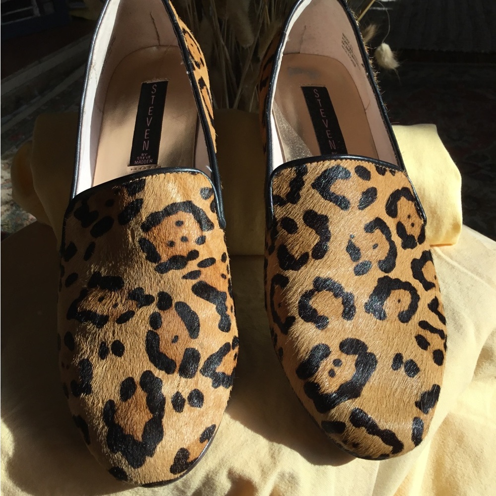 Steve Madden Leopard print pony hair flats Size 8.5